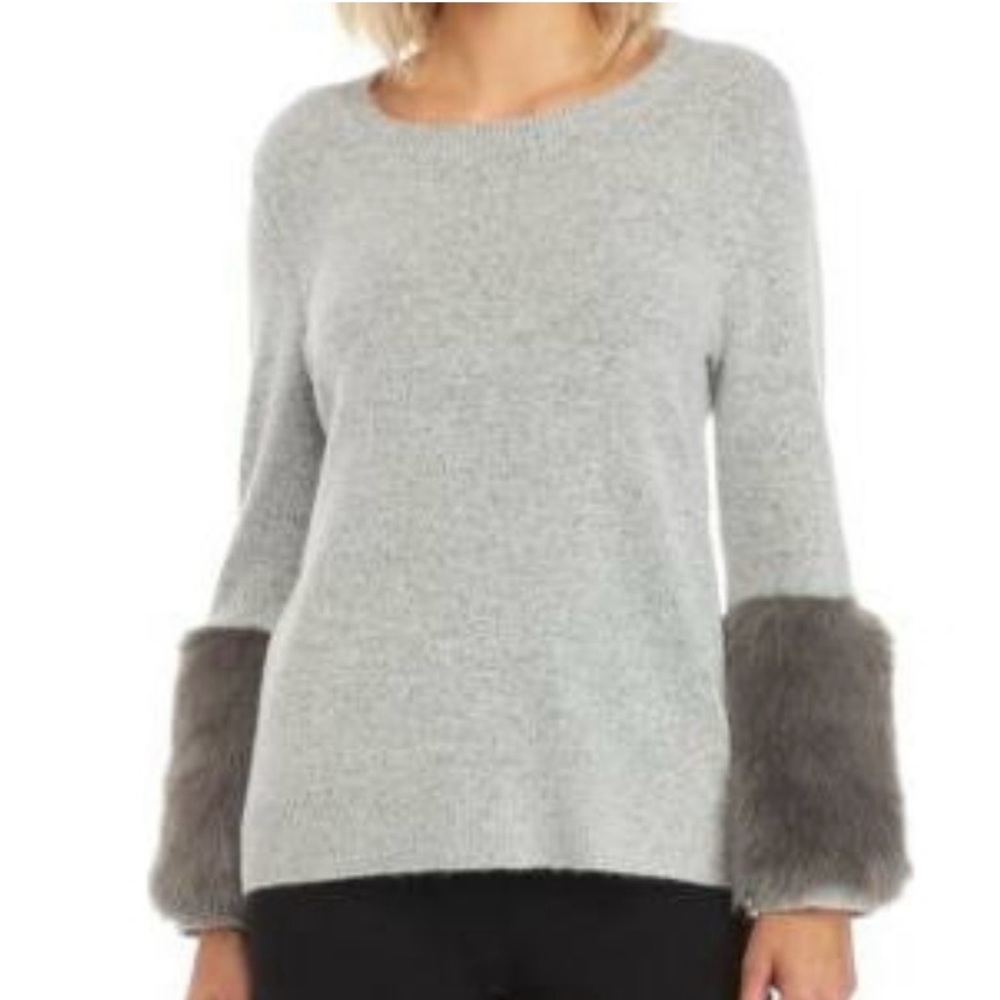 Kaari Blue Cozy Gray Sweater with Faux Fur Sleeves Size Small